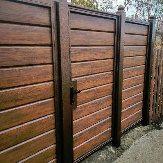 Забор из сайдинга Евро-Брус Античное Дерево 3D Принтек