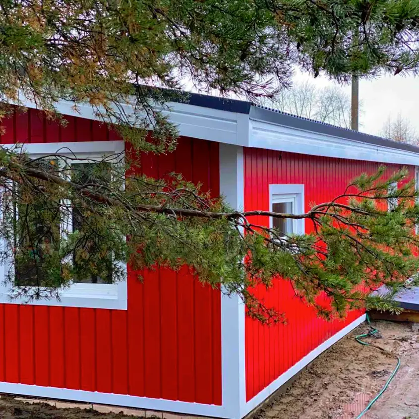 Фото 5 МеталлоСайдинг Евро-Брус под брус RAL3020 Красный вертикальный монтаж на фасаде