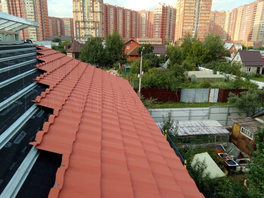 Металлочерепица Геркулес 8004 терракотовый Стальной Бархат от Центра Металокровли в Белгороде